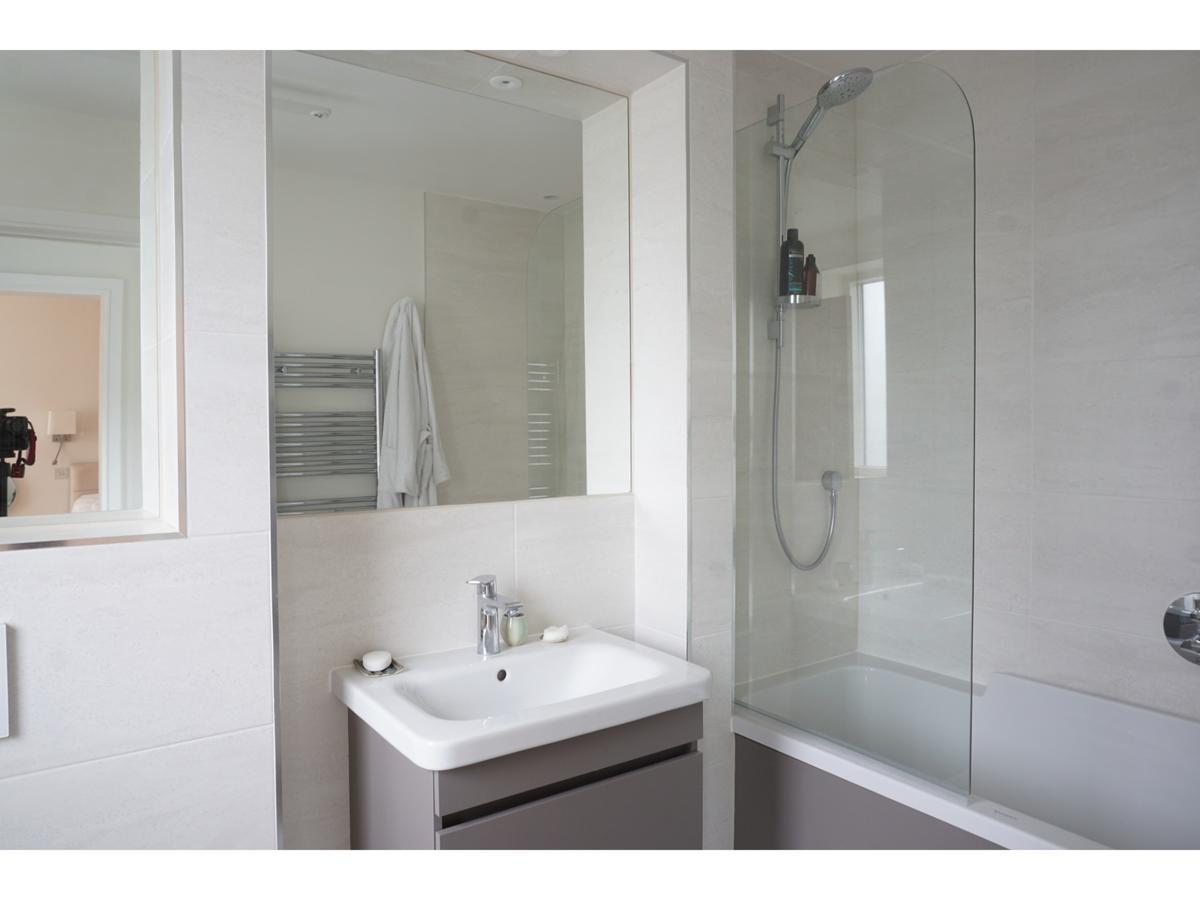 Modern, Spacious 2Br Flat In Oxford Luaran gambar